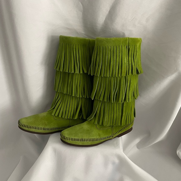 Layer Fringe Moccasin Boots 